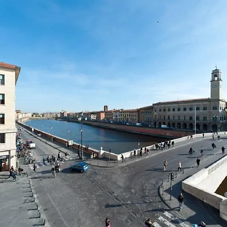Ponte Di Mezzo Bed & Breakfast